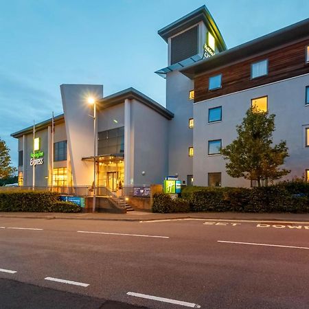 Holiday Inn Express Walsall M6, J10 By Ihg Exterior photo