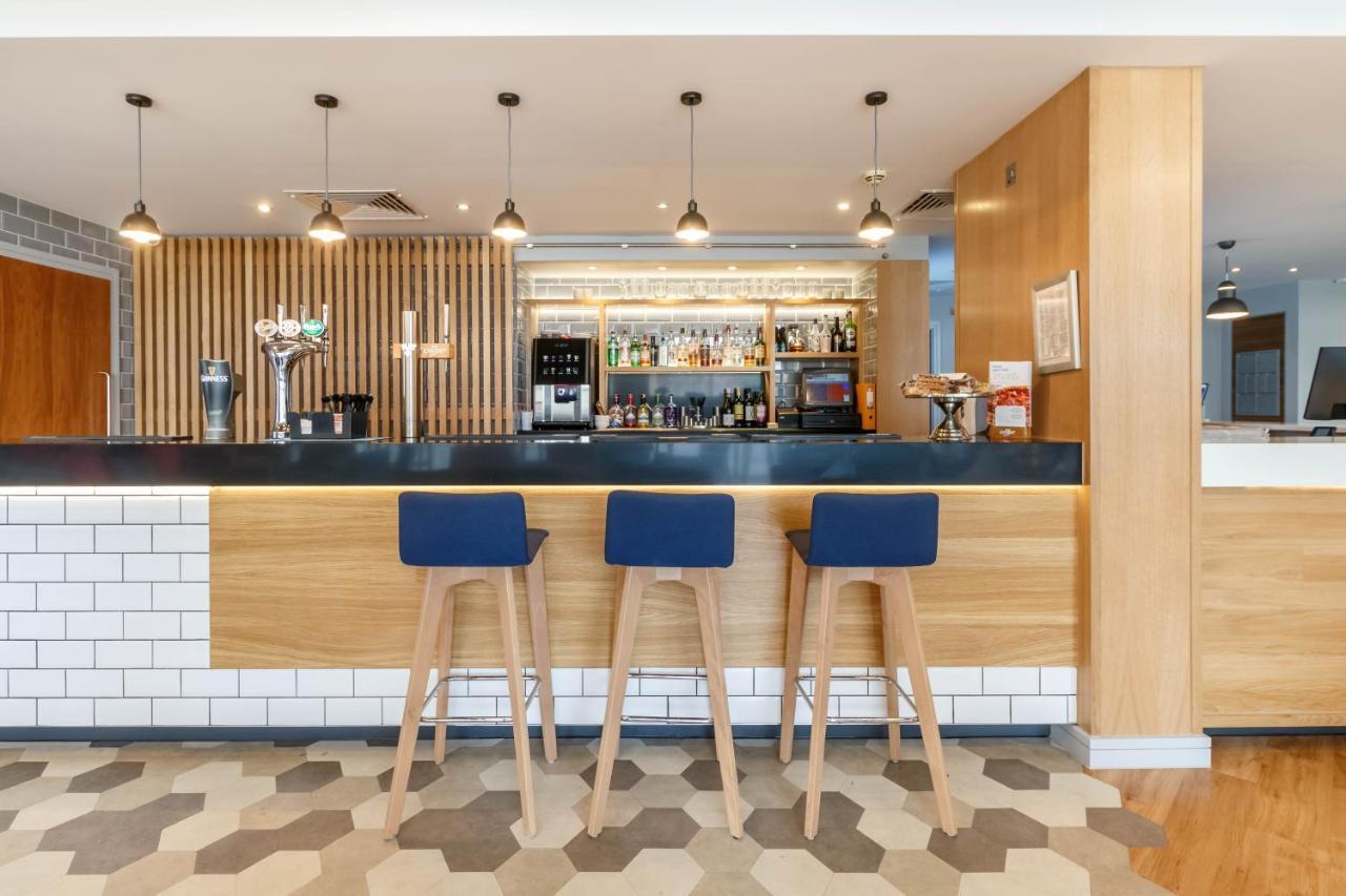 Holiday Inn Express Walsall M6, J10 By Ihg Exterior photo