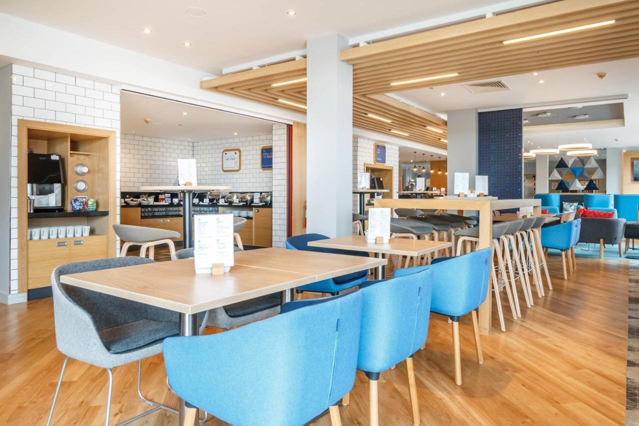 Holiday Inn Express Walsall M6, J10 By Ihg Exterior photo